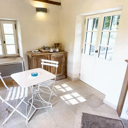 Dom wakacyjny Petite Maison Charmante A Avec Terrasse Et Jardin *